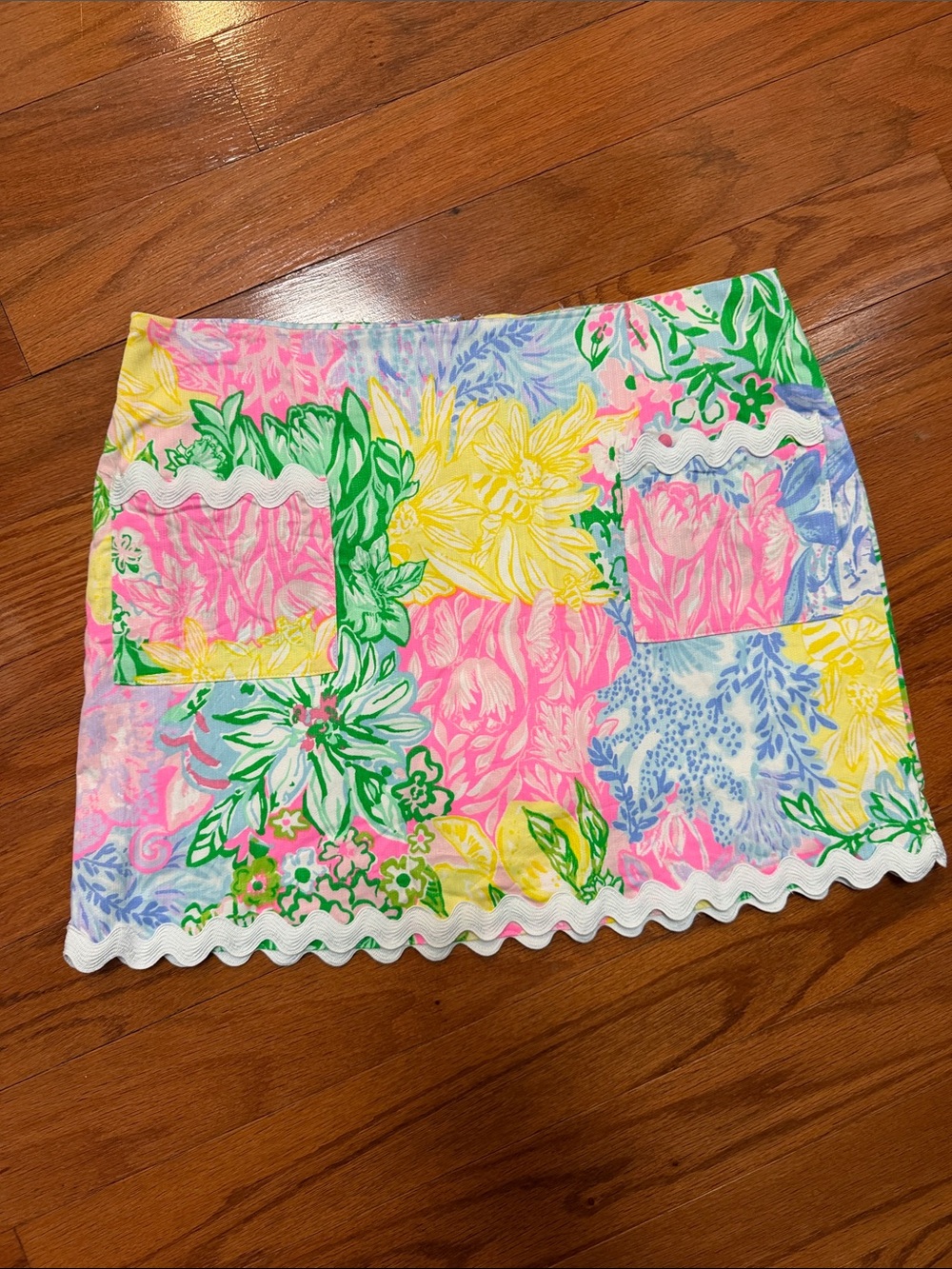 Lilly Pulitzer Floral skort — Pink, Yellow, Green, Blue